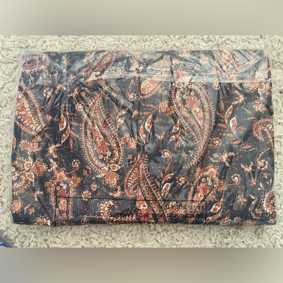 Denim & Co. Printed Stretch Poplin Curved Hem Tunic A460285 - Picture 5 of 6